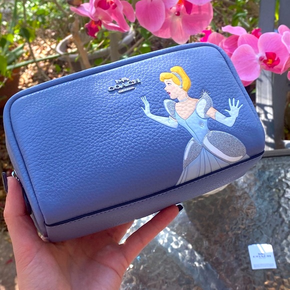 Disney X Coach Blue Periwinkle Boxy Cosmetic Case With Cinderella - Picture 4 of 17